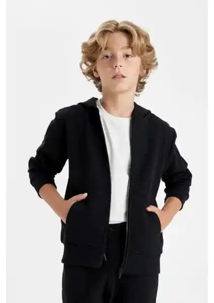 DeFacto Erkek Çocuk Giyim Ürünleri Karşılaştırması ve Seçim Rehberi